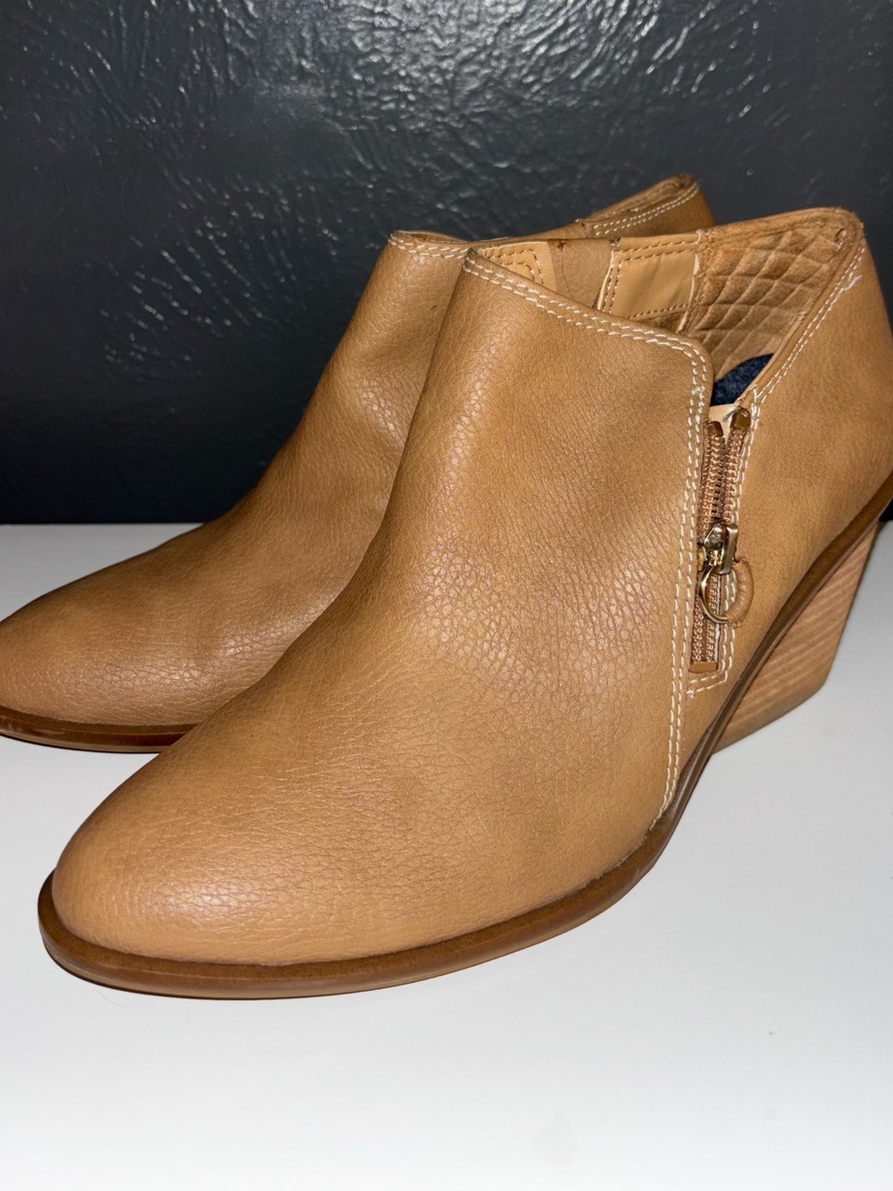 Dr. Scholl's Tan Leather Wedge Ankle Booties with Side Zip